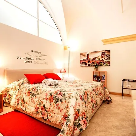 Al 19 Bed and Breakfast Βερόνα