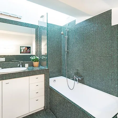 Nocleg ze śniadaniem Al 19 4*